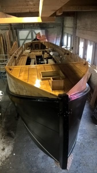 De boot wordt op 1 april 2017 te water gelaten