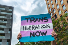 Verlos transgenders van activisten