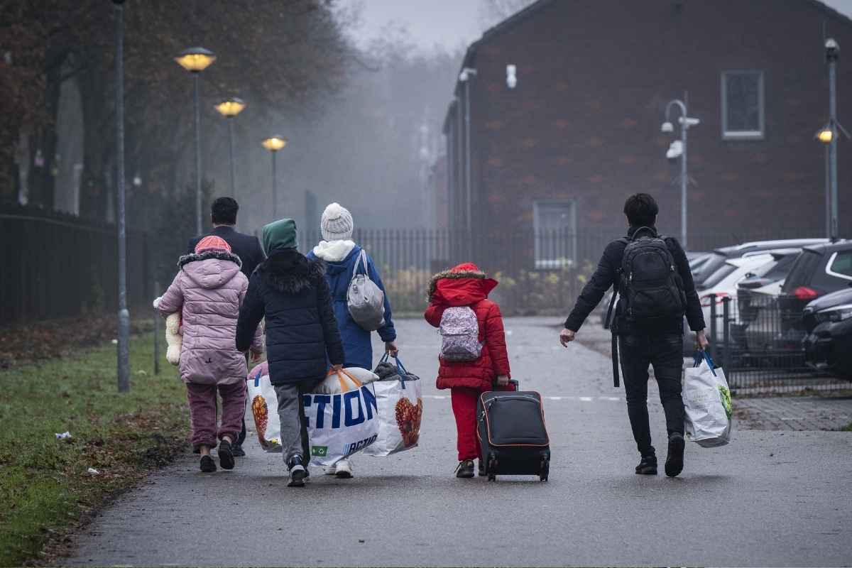 Wat krijgen asielzoekers allemaal tijdens hun procedure? - EW