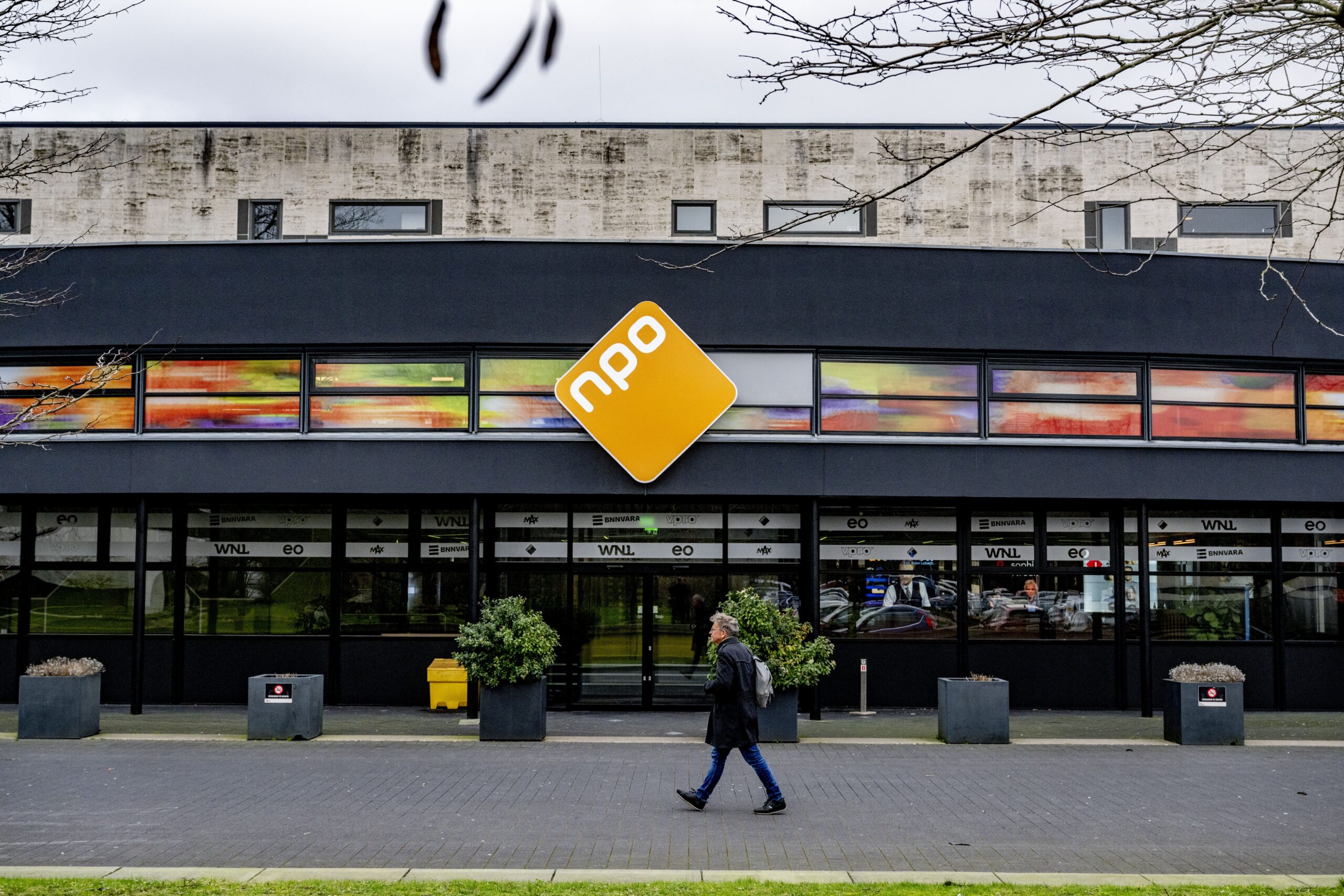 Rapport over de publieke omroep moet politici aan het denken zetten EW