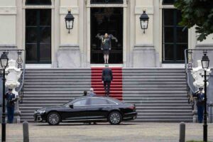 Schoof bezoekt koning op Huis ten Bosch na val kabinet (ANP)