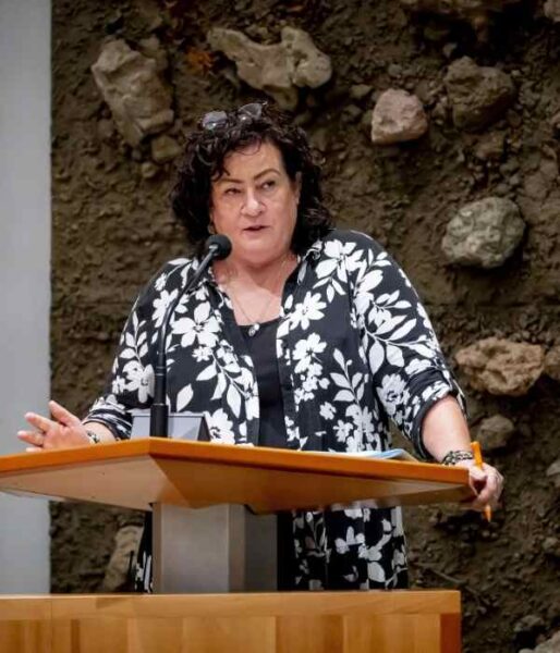 Caroline van der plas