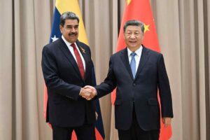 Xi Jinping ontmoet Nicolás Maduro tijdens Moskou-vieringen