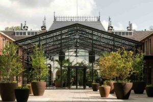 De Chass&eacute;kazerne in Breda werd afgebouwd in 1899. In de Tweede Wereldoorlog was de kazerne een opleidingsinstituut voor de Duitse marine. Nu zit er het kunst- en cultuurcentrum StadsGalerij Breda